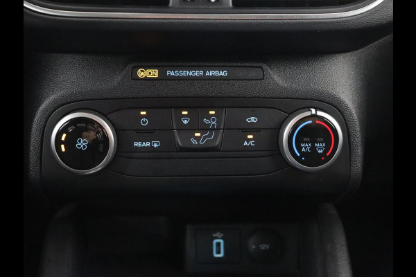 Ford Focus 1.5 EcoBoost Active | Automaat | Trekhaak | Adaptive cruise | Carplay | Navigatie | Full LED | Parkeerhulp | Airco