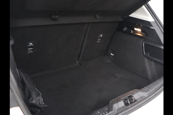 Ford Focus 1.5 EcoBoost Active | Automaat | Trekhaak | Adaptive cruise | Carplay | Navigatie | Full LED | Parkeerhulp | Airco