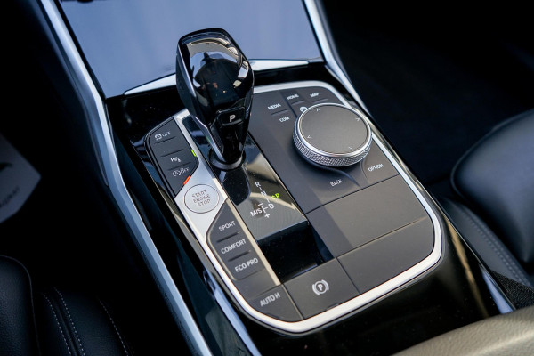 BMW 3 Serie Touring 320d High Executive