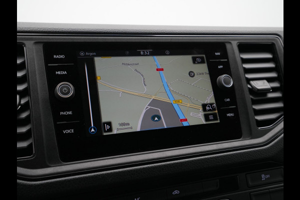 Volkswagen Crafter 30 2.0 TDI L3H2 Trendline Trekhaak Navigatie Carplay Cruise