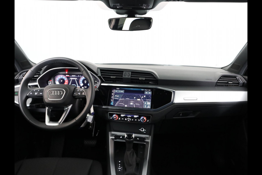 Audi Q3 Sportback 35 TFSI Advanced Edition 150 pk S-tronic | Verlengde garantie | Navigatie | Parkeersensoren (Park assist) | Achteruitrijcamera | LED koplampen | Stoelverwarming |