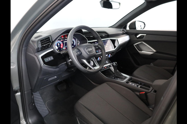 Audi Q3 Sportback 35 TFSI Advanced Edition 150 pk S-tronic | Verlengde garantie | Navigatie | Parkeersensoren (Park assist) | Achteruitrijcamera | LED koplampen | Stoelverwarming |