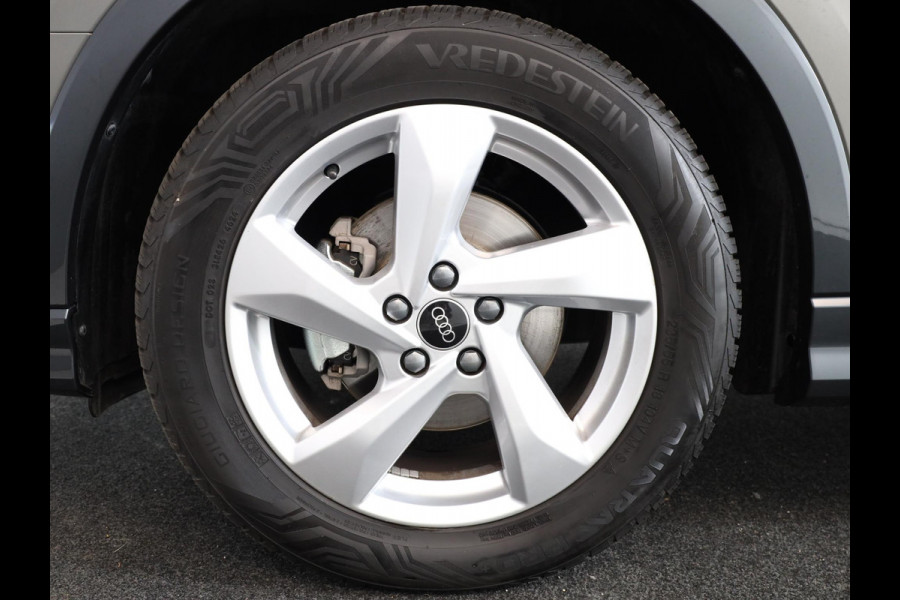 Audi Q3 Sportback 35 TFSI Advanced Edition 150 pk S-tronic | Verlengde garantie | Navigatie | Parkeersensoren (Park assist) | Achteruitrijcamera | LED koplampen | Stoelverwarming |