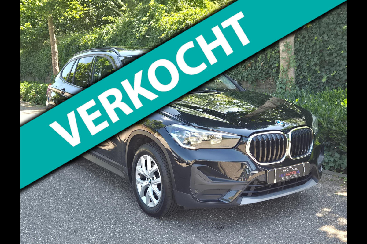 BMW X1 SDrive18i High Executive Edition Panorama Apple CarPlay Pro NAVI DAB+
