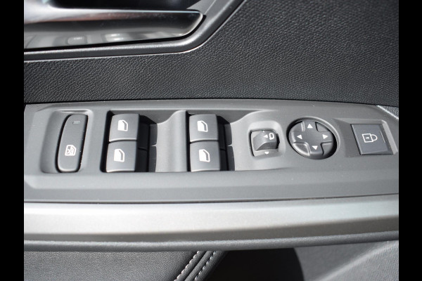 Peugeot E-3008 Allure 73 kWh ADAPTIEVE CRUISECONTROL | 360 CAMERA | NAVI & CARPLAY | E.C.C. |