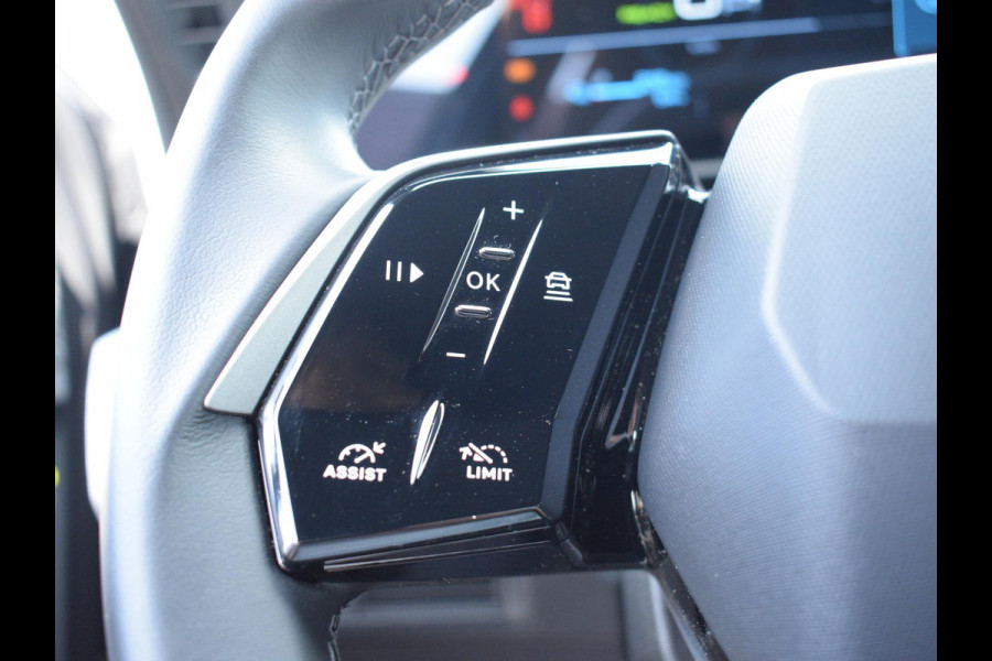 Peugeot E-3008 Allure 73 kWh ADAPTIEVE CRUISECONTROL | 360 CAMERA | NAVI & CARPLAY | E.C.C. |