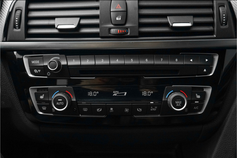 BMW 3 Serie Touring 320i Edition M Sport Shadow Leder CarPlay Navi 19"