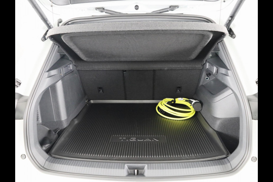 Volkswagen Tiguan R-Line-Edition 1.5 eHybrid 200 kW / 272 pk SUV 6 v