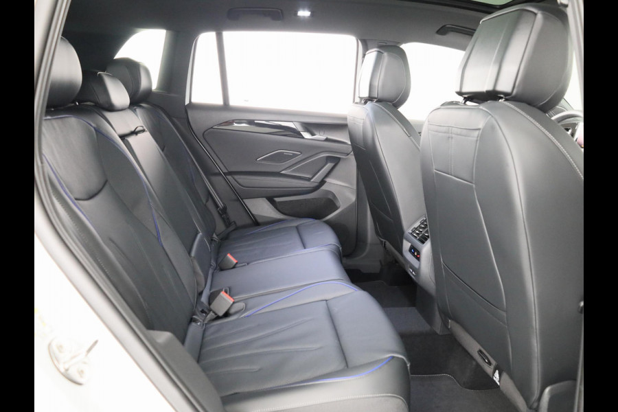 Volkswagen Tiguan R-Line-Edition 1.5 eHybrid 200 kW / 272 pk SUV 6 v