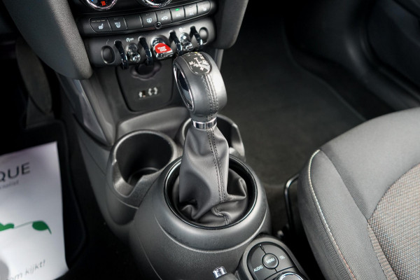 MINI Cooper 1.5 Pepper Serious Business