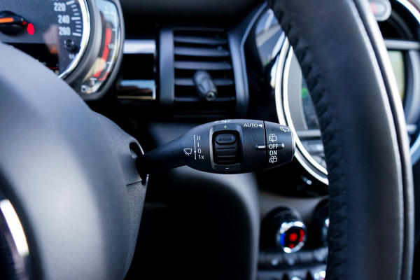 MINI Cooper 1.5 Chili