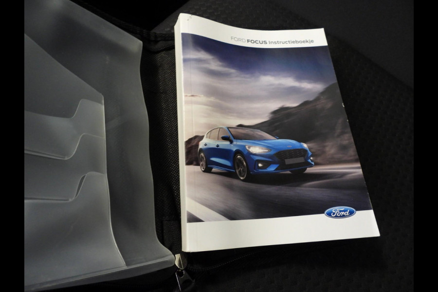 Ford FOCUS Wagon 1.0 EcoBoost Trend Business NAVI/AIRCO/TREKHAAK/16"LMV!