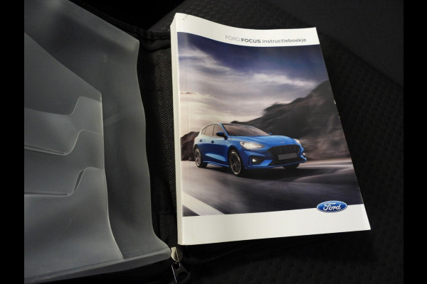 Ford FOCUS Wagon 1.0 EcoBoost Trend Business NAVI/AIRCO/TREKHAAK/16"LMV!