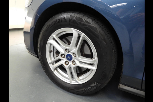Ford FOCUS Wagon 1.0 EcoBoost Trend Business NAVI/AIRCO/TREKHAAK/16"LMV!