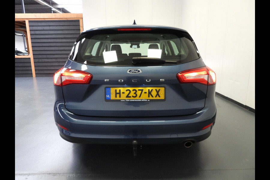 Ford FOCUS Wagon 1.0 EcoBoost Trend Business NAVI/AIRCO/TREKHAAK/16"LMV!