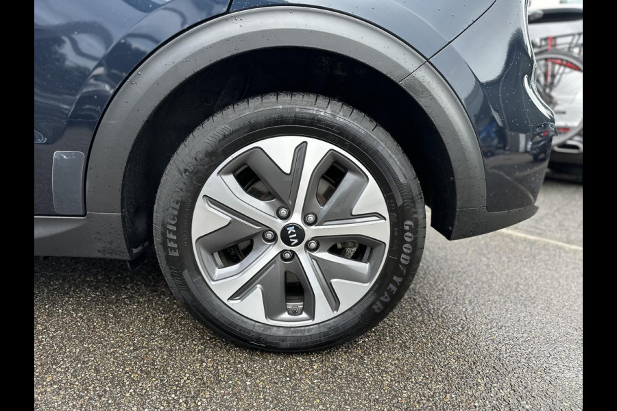 Kia e-Niro DynamicPlusLine 64 kWh Schuifdak | Stuur- & Stoelverwarming | 3-fase Laden | SOH 100% !! | ORIGINEEL NL  RIJKLAAR GELEVERD MET GARANTIE! |