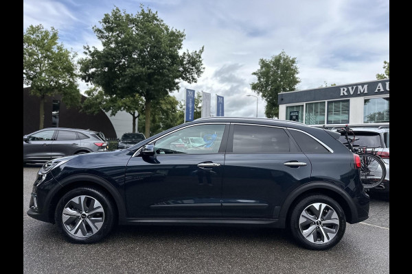 Kia e-Niro DynamicPlusLine 64 kWh Schuifdak | Stuur- & Stoelverwarming | 3-fase Laden | SOH 100% !! | ORIGINEEL NL  RIJKLAAR GELEVERD MET GARANTIE! |