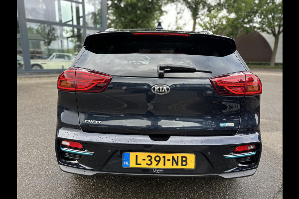 Kia e-Niro DynamicPlusLine 64 kWh Schuifdak | Stuur- & Stoelverwarming | 3-fase Laden | SOH 100% !! | ORIGINEEL NL  RIJKLAAR GELEVERD MET GARANTIE! |