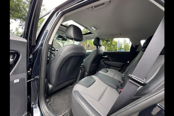 Kia e-Niro DynamicPlusLine 64 kWh Schuifdak | Stuur- & Stoelverwarming | 3-fase Laden | SOH 100% !! | ORIGINEEL NL  RIJKLAAR GELEVERD MET GARANTIE! |