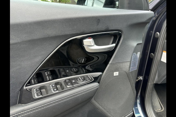 Kia e-Niro DynamicPlusLine 64 kWh Schuifdak | Stuur- & Stoelverwarming | 3-fase Laden | SOH 100% !! | ORIGINEEL NL  RIJKLAAR GELEVERD MET GARANTIE! |
