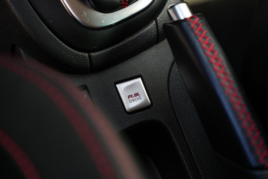 Renault Clio R.S. 1.6 200pk Camera Cruise Keyless Stoelverw. Clima