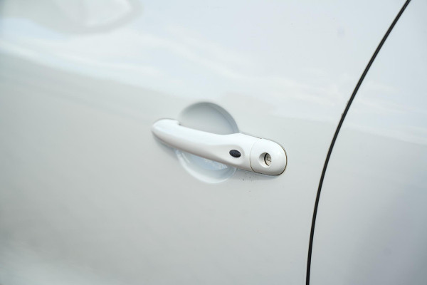 Renault Clio R.S. 1.6 200pk Camera Cruise Keyless Stoelverw. Clima