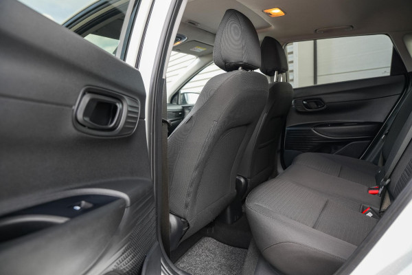 Hyundai i20 1.0 T-GDI Comfort Schuifdak Camera DAB+ Stoel Stuurverwarming Lane Assist Automaat!