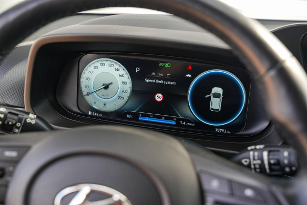 Hyundai i20 1.0 T-GDI Comfort Schuifdak Camera DAB+ Stoel Stuurverwarming Lane Assist Automaat!