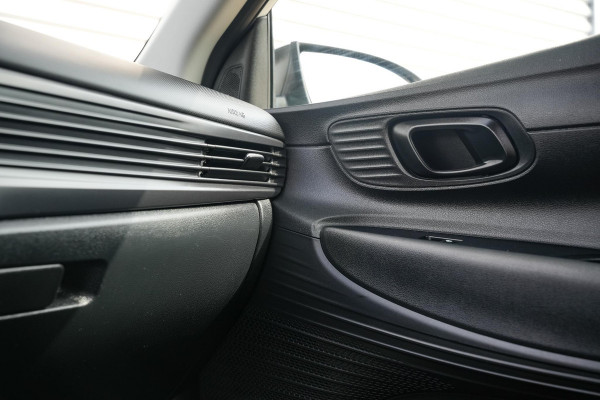 Hyundai i20 1.0 T-GDI Comfort Schuifdak Camera DAB+ Stoel Stuurverwarming Lane Assist Automaat!