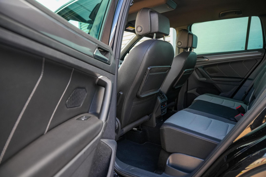 Volkswagen Tiguan 1.5 TSI ACT Highline Business R Adaptive Cruise Lane Assist Carplay PDC Virtual Dash
