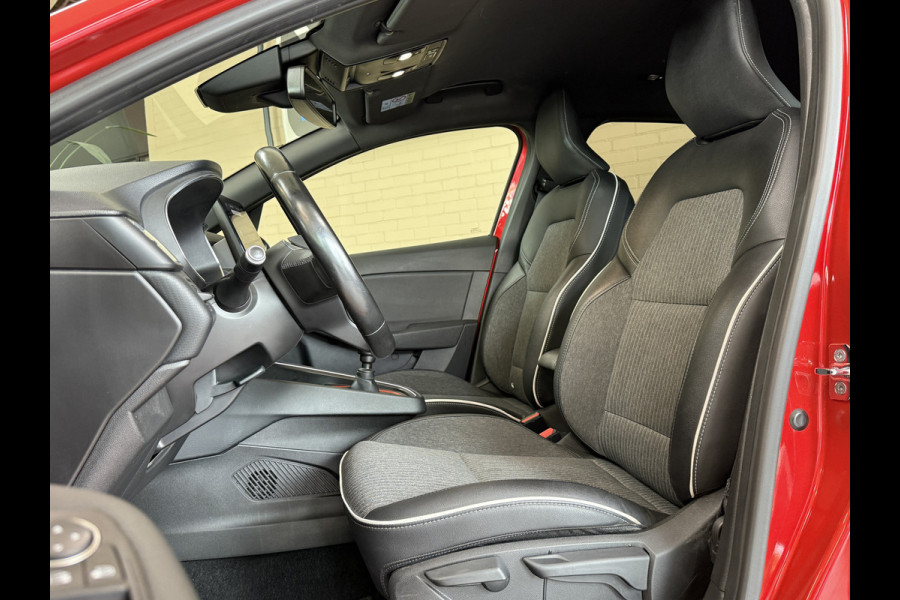 Renault Clio 1.0 TCe 100pk | Intens | Groot Navi | 17" | 360 Camera | Stoel & Stuur verwarming | 100% Dealer onderhouden!
