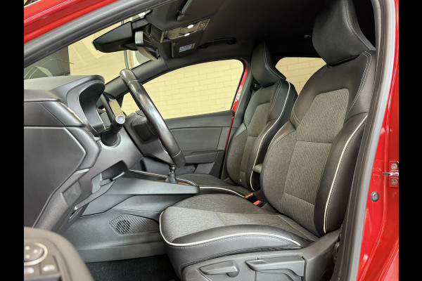 Renault Clio 1.0 TCe 100pk | Intens | Groot Navi | 17" | 360 Camera | Stoel & Stuur verwarming | 100% Dealer onderhouden!