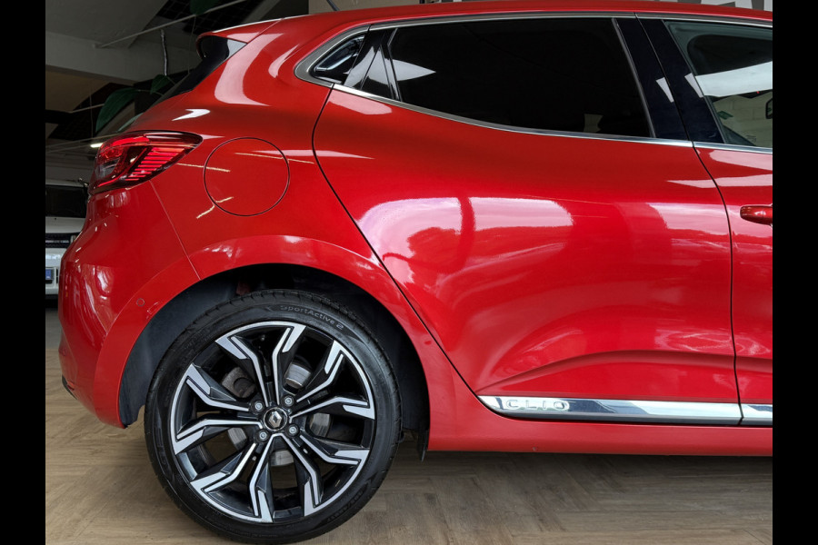 Renault Clio 1.0 TCe 100pk | Intens | Groot Navi | 17" | 360 Camera | Stoel & Stuur verwarming | 100% Dealer onderhouden!