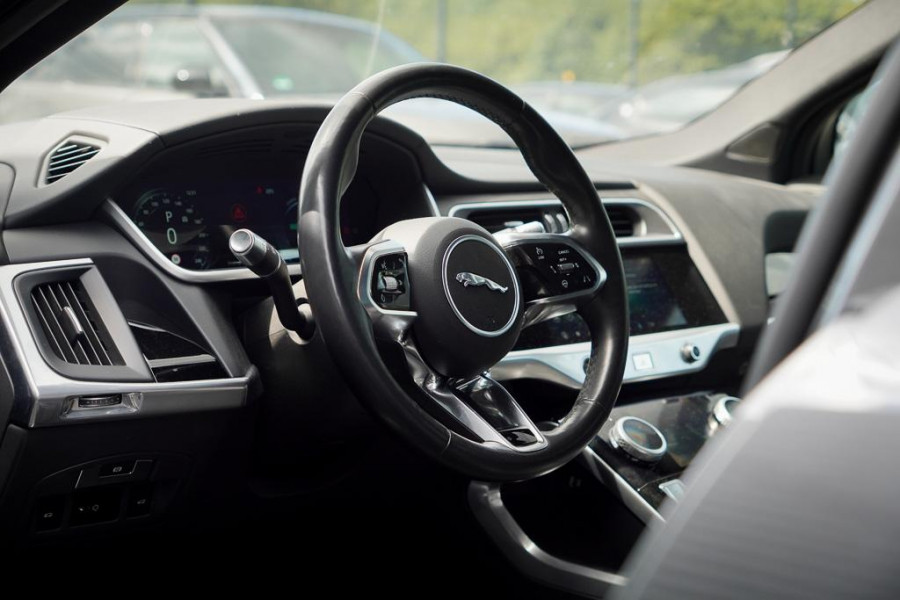 Jaguar I-PACE EV400 HSE 90 kWh / Pano / Trekhaak