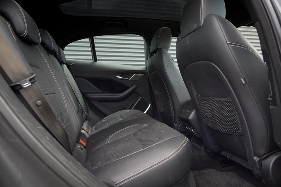 Jaguar I-PACE EV400 HSE 90 kWh / Pano / Trekhaak