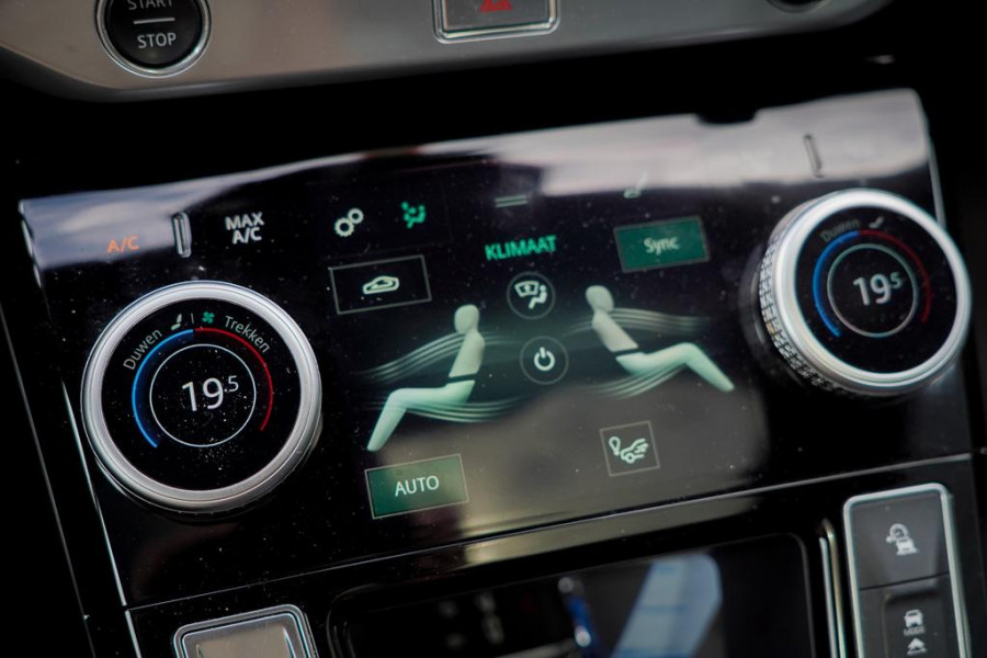 Jaguar I-PACE EV400 HSE 90 kWh / Pano / Trekhaak