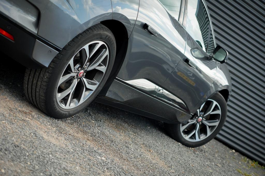 Jaguar I-PACE EV400 HSE 90 kWh / Pano / Trekhaak