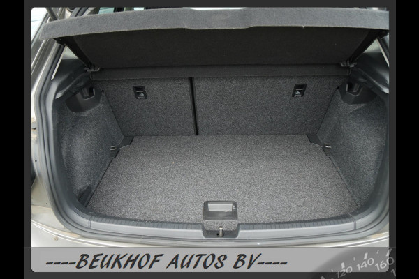 Volkswagen Polo 1.0 TSI Parkeersensor Carplay Adaptive Cruis