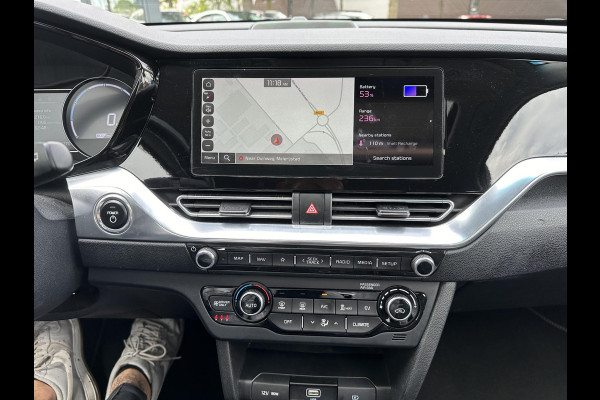 Kia e-Niro DynamicPlusLine 64 kWh Schuifdak | Stuur- & Stoelverwarming | 3-fase Laden | SOH 100% !! | ORIGINEEL NL  RIJKLAAR GELEVERD MET GARANTIE! |