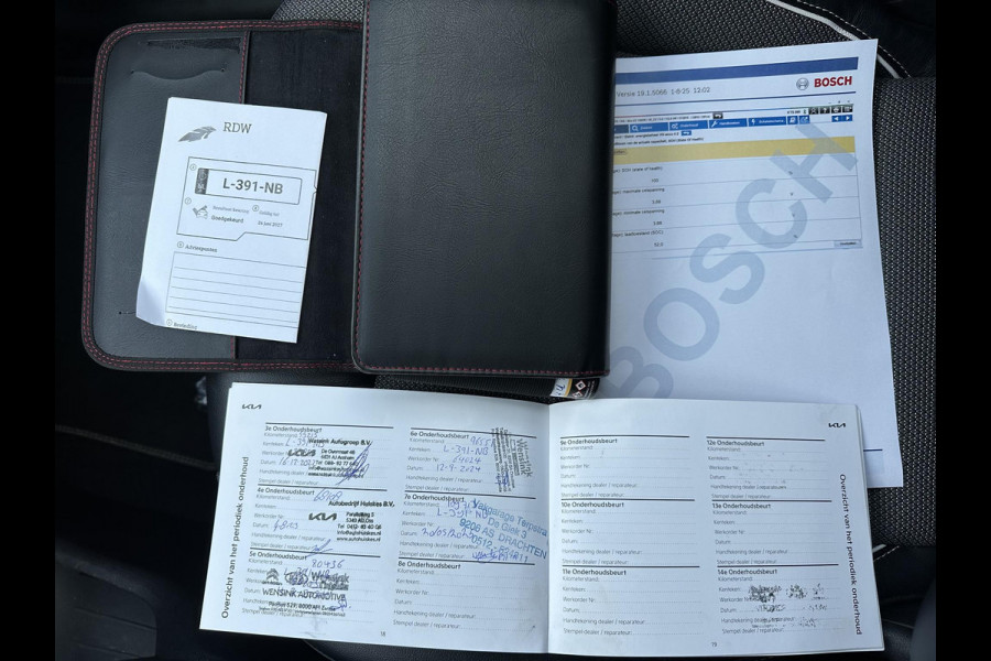 Kia e-Niro DynamicPlusLine 64 kWh Schuifdak | Stuur- & Stoelverwarming | 3-fase Laden | SOH 100% !! | ORIGINEEL NL  RIJKLAAR GELEVERD MET GARANTIE! |