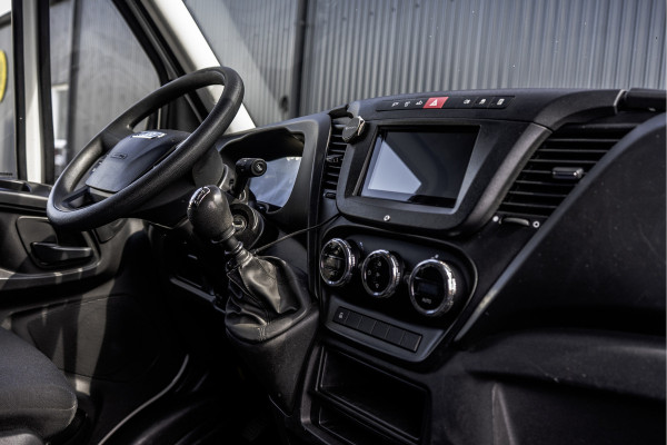 Iveco Daily 35C15 3.0L | Bakwagen met laadklep | Camera | CarPlay | Climate | Cruise | Euro 6