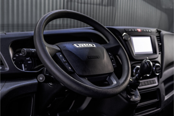 Iveco Daily 35C15 3.0L | Bakwagen met laadklep | Camera | CarPlay | Climate | Cruise | Euro 6