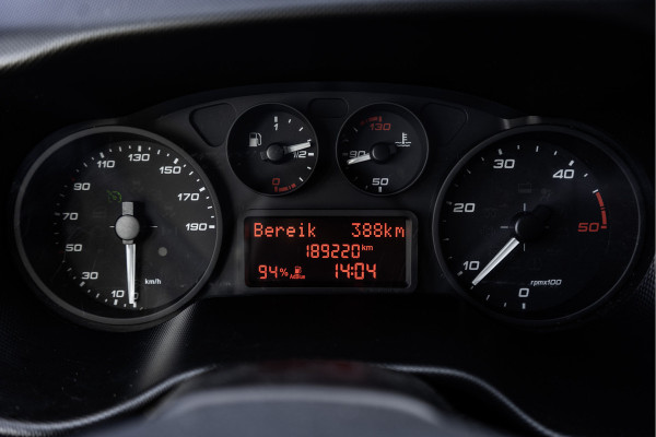 Iveco Daily 35C15 3.0L | Bakwagen met laadklep | Camera | CarPlay | Climate | Cruise | Euro 6