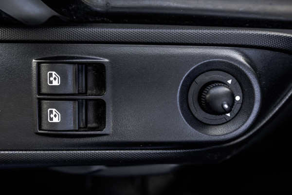 Iveco Daily 35C15 3.0L | Bakwagen met laadklep | Camera | CarPlay | Climate | Cruise | Euro 6