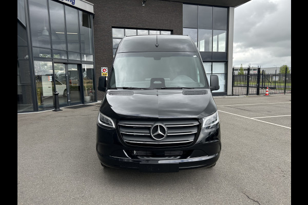 Mercedes-Benz Sprinter 317 CDI L2 H2 Pro 3500KG Trekhaak / LED / Betimmering / MBUX / Camera / Carplay navigatie / Airco / Cruise control