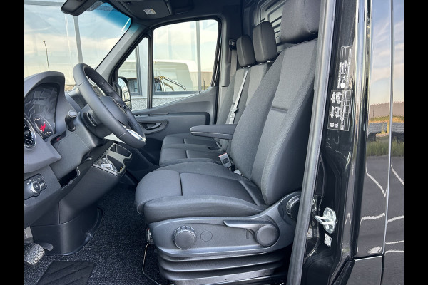 Mercedes-Benz Sprinter 317 CDI L2 H2 Pro 3500KG Trekhaak / LED / Betimmering / MBUX / Camera / Carplay navigatie / Airco / Cruise control