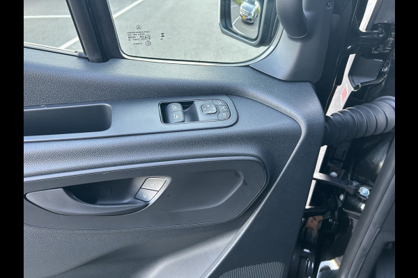 Mercedes-Benz Sprinter 317 CDI L2 H2 Pro 3500KG Trekhaak / LED / Betimmering / MBUX / Camera / Carplay navigatie / Airco / Cruise control