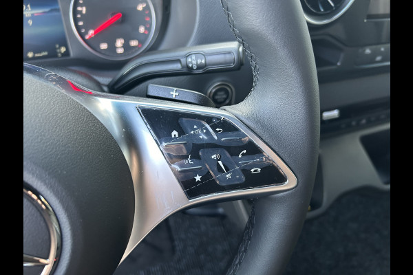 Mercedes-Benz Sprinter 317 CDI L2 H2 Pro 3500KG Trekhaak / LED / Betimmering / MBUX / Camera / Carplay navigatie / Airco / Cruise control