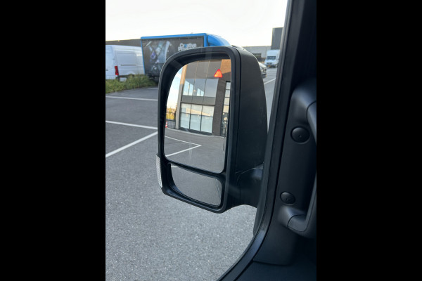 Mercedes-Benz Sprinter 317 CDI L2 H2 Pro 3500KG Trekhaak / LED / Betimmering / MBUX / Camera / Carplay navigatie / Airco / Cruise control