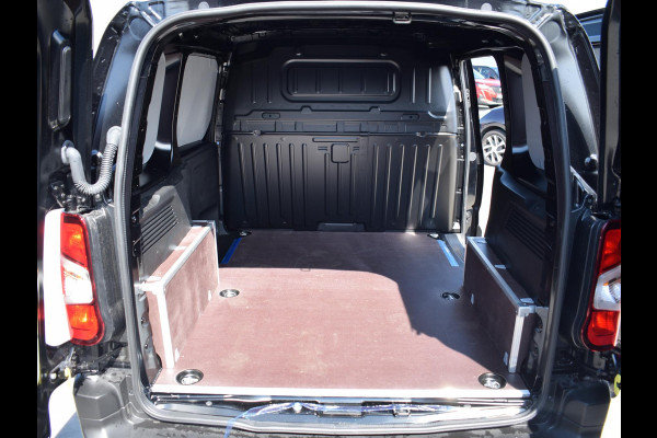 Opel Combo Electric 136 L1 50kWh | 0% RENTE | BETIMMERING | CAMERA + SENSOREN | NAVIGATIE
